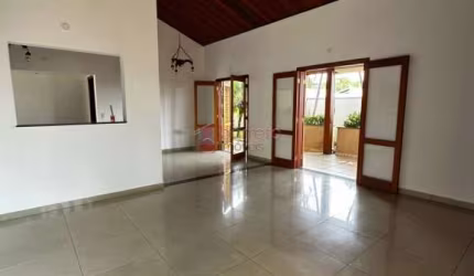 CASA À VENDA OU LOCAÇÃO, CONDOMÍNIO TERRAS DE SÃO CARLOS, JUNDIAÍ