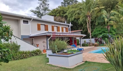 CASA TÉRREA À VENDA NO BAIRRO CAXAMBU -  JUNDIAÍ