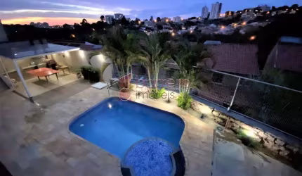 CASA  À VENDA NO JARDIM PAULISTA EM JUNDIAÍ/SP