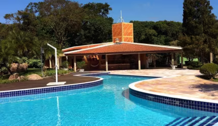 Linda chácara alto padrão a venda em Jundiaí no bairro Santa Clara.