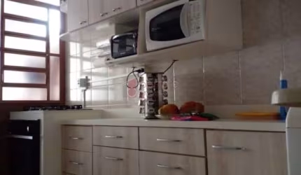 Casa MOBILIADA para LOCAÇÃO em Jundiaí SP bairro Cidade Nova I 3 dorms (1 suíte) Salas. Cozinha planejada. Área Gourmet. 3 vagas!