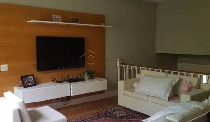 CASA COM 7 SUÍTES PARA VENDA E LOCAÇÃO NO CONDOMÍNIO PARQUE DOS MANACÁS EM JUNDIAÍ - SP.