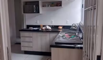 CASA À VENDA COM 3 QUARTOS-  BAIRRO ALMERINDA CHAVES - JUNDIAÍ/SP