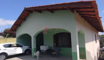 CASA ESTILO SOBRADO À VENDA NO BAIRRO SANTO ANTÔNIO EM LOUVEIRA/SP