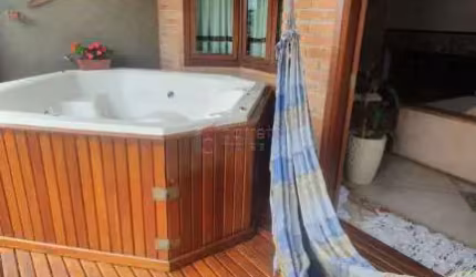 CASA ESTILO LOFT À VENDA NO JARDIM MESSINA EM JUNDIAÍ