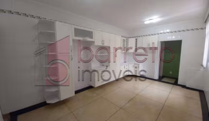 Casa térrea para LOCAÇÃO em Jundiaí SP bairo Ponte São João 3 dorms (1 suíte) Salas amplas. Cozinha planejada. Quintal c/ Churrasqueira..