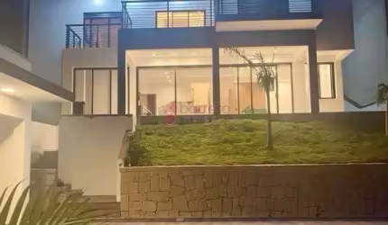 CASA COM 04 DORMITÓRIOS À VENDA NO CONDOMÍNIO RESIDENCIAL DOS LAGOS EM ITUPEVA/SP