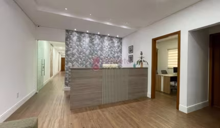 CASA RESIDENCIAL OU COMERCIAL À VENDA NO CENTRO DE JUNDIAÍ/SP