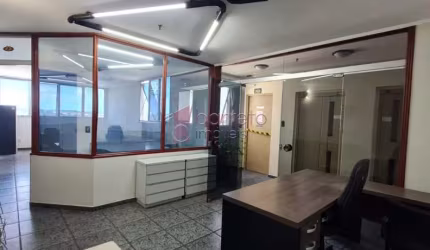 SALA COMERCIAL À VENDA NO EDIFÍCIO CAPRI - CENTRO DE JUNDIAÍ/SP