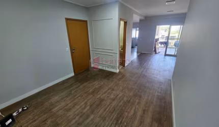 APARTAMENTO COM TRÊS QUARTOS À VENDA NO CONDOMÍNIO MONTALTO EM JUNDIAÍ/SP