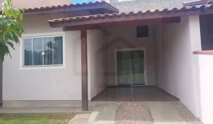 CASA  COM DOIS DORMITORIOS NO LOTEAMENTO FLORENCE
