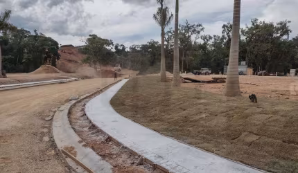 INCRÍVEL TERRENO DE 622,96m² EM LOTEAMENTO