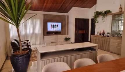 INCRÍVEL CASA DE 3 DORMITÓRIOS SENDO 1 SUÍTE