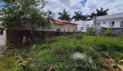 TERRENO DE 240m² COM PROJETO APROVADO
