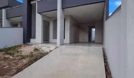 CASA PRONTA DE 3 DORMITÓRIOS SENDO 1 SUÍTE