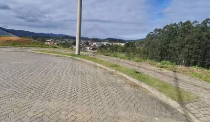 TERRENO EM CONDOMÍNIO DE 555,86m²