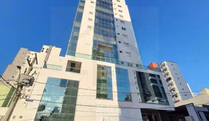 APARTAMENTO DE 180m² COM TRÊS SUÍTES NO CENTRO DE BRUSQUE