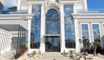 APARTAMENTO DE ALTO PADRÃO DE 161,73m² COM TRÊS DORMITÓRIOS SENDO UMA SUÍTE