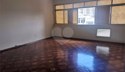 Apartamento com 3 quartos à venda em Rio Comprido - RJ