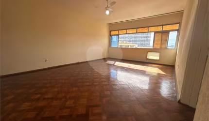 Apartamento com 3 quartos à venda em Rio Comprido - RJ