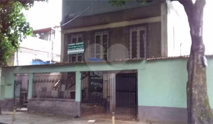 Terreno à venda em São Cristóvão - RJ