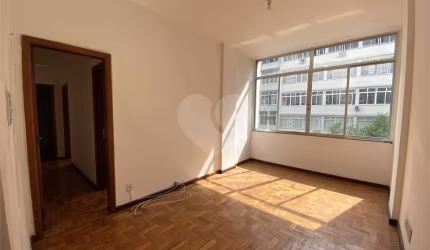 Apartamento com 2 quartos à venda em Tijuca - RJ