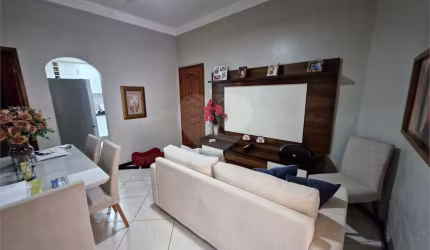Apartamento com 2 quartos à venda em São Cristóvão - RJ