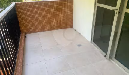 Apartamento com 2 quartos à venda em Tijuca - RJ