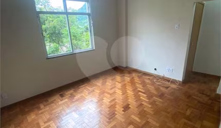 Apartamento com 2 quartos à venda em Santa Teresa - RJ