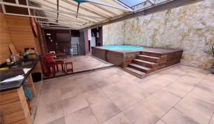 Casa de vila com 4 quartos à venda em Vila Isabel - RJ