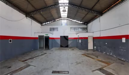 Galpão à venda ou para locação em Vila Isabel - RJ