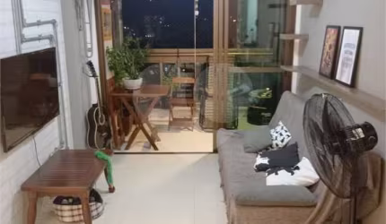 Apartamento com 3 quartos à venda em Rio Comprido - RJ