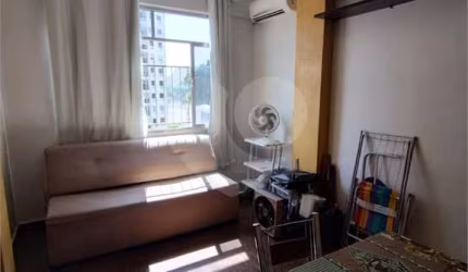 Apartamento com 1 quartos à venda em Praça Da Bandeira - RJ