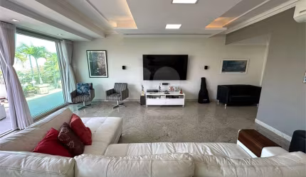 Cobertura com 4 quartos à venda ou para locação em Barra Da Tijuca - RJ