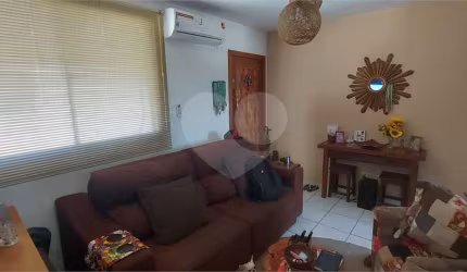 Apartamento com 2 quartos à venda em Estácio - RJ