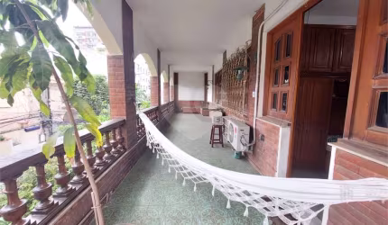 Casa com 8 quartos à venda ou para locação em Tijuca - RJ