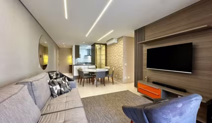 Apartamento Pé na Areia À Venda em Riviera de São Lourenço.