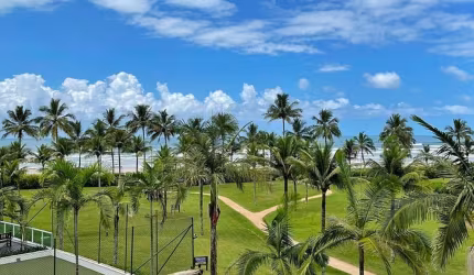 Apartamento Pé na Areia com 255m² e Linda Vista para o Mar à venda na Riviera de São Lourenço.