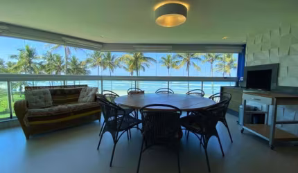 Luxo Total! Apartamento Pé na Areia com Vista para o Mar para locação temporária na Riviera de São Lourenço.
