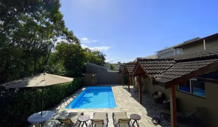 Acomodação 13 pessoas! Casa Disponível para Alugar Anual (mês) ou temporada 2025/26 na Riviera de São Lourenço.