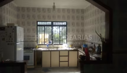 Sobrado a venda no Vila São José com 4 dormitórios e suite