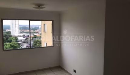 Apartamento à venda com 3 dormitórios na região de Interlagos.