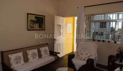 Casa à Venda na Cidade Dutra com 5 Dormitórios e 1 Vaga de Garagem