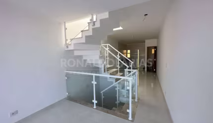 Venda - Sobrado novo - 3 dormitórios 1 suite - 110 m² - Campo Grande!