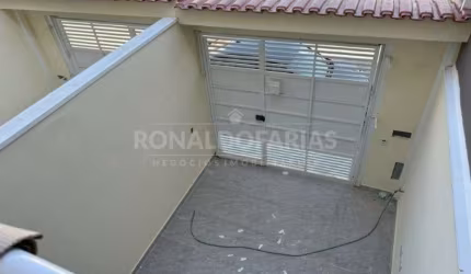 Venda - Sobrado novo - 3 dormitórios 1 suite - 110 m² - Campo Grande!