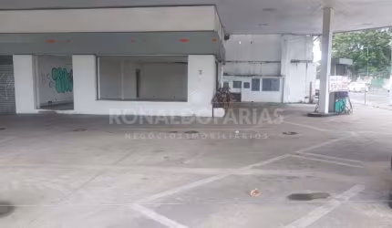 Imóvel Comercial à Venda no Bairro de Interlagos em Frente ao Autódromo Posto de Combustível