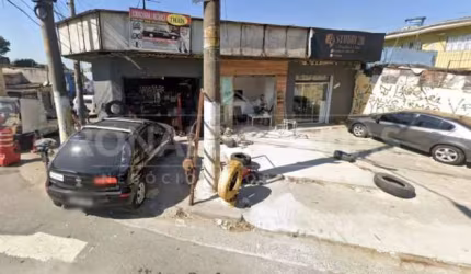 Terreno à venda com 400 m² na região da Vila São José.