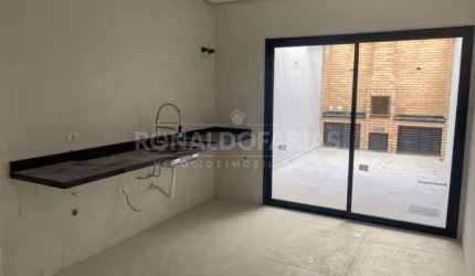 Sobrado a venda com  120 M²,03 suítes na região de santo Amaro
