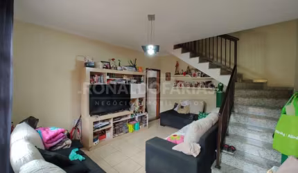 Excelente sobrado a venda na Vila Emir com 3 dormitórios e suíte