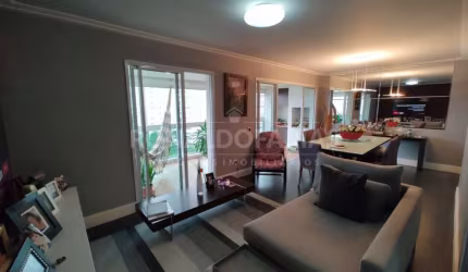 Apartamento com 3 dormitórios na região do Morumbi á venda!
